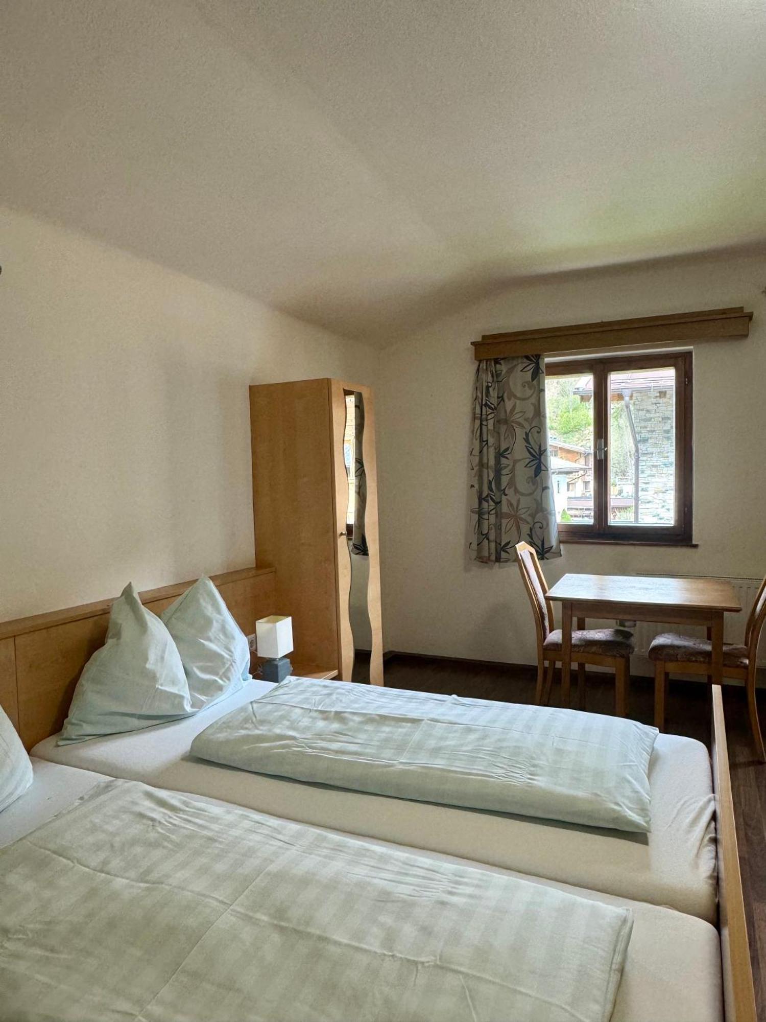 Skill Mountain Lodge - Ski Und Bike Hostel Im Sommer Mit Joker Card Saalbach-Hinterglemm Phòng bức ảnh