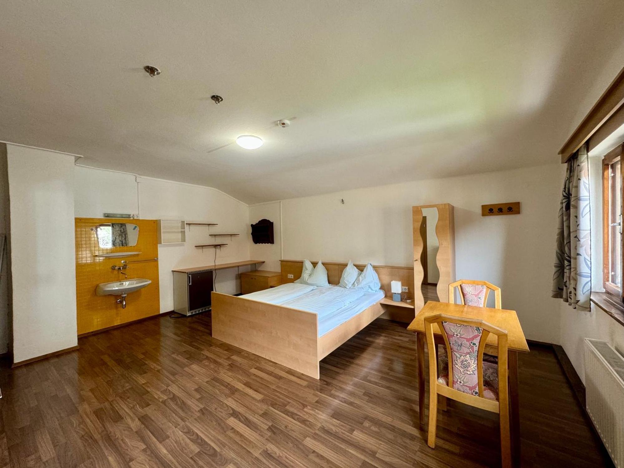Skill Mountain Lodge - Ski Und Bike Hostel Im Sommer Mit Joker Card Saalbach-Hinterglemm Phòng bức ảnh