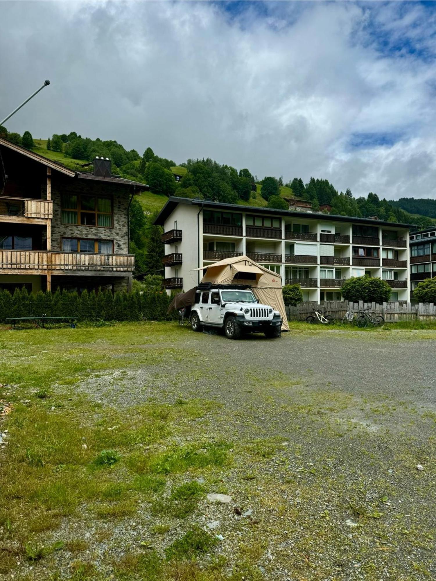 Skill Mountain Lodge - Ski Und Bike Hostel Im Sommer Mit Joker Card Saalbach-Hinterglemm Ngoại thất bức ảnh