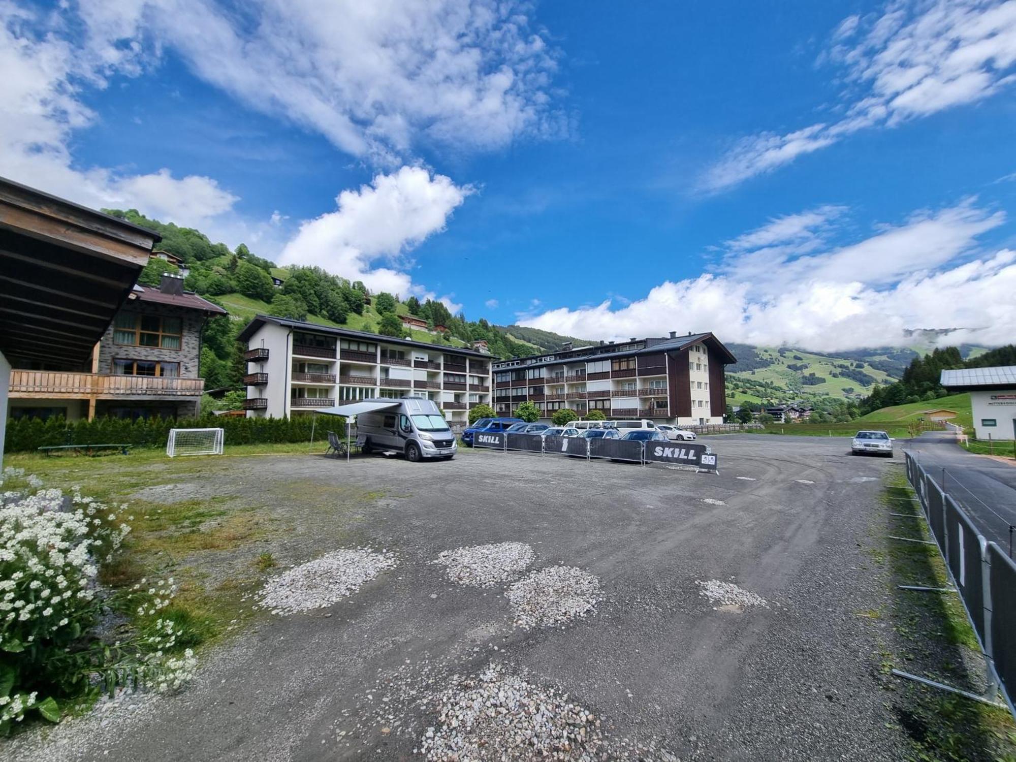 Skill Mountain Lodge - Ski Und Bike Hostel Im Sommer Mit Joker Card Saalbach-Hinterglemm Ngoại thất bức ảnh